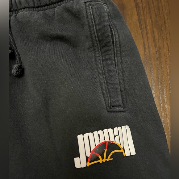 Mens Jordans Crewneck Sweatshirt with Sweatpants Set Size Small - Picture 8 of 13